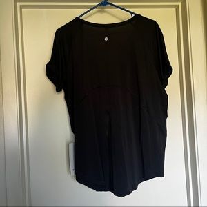 Lululemon Open tie back Black top Nwt